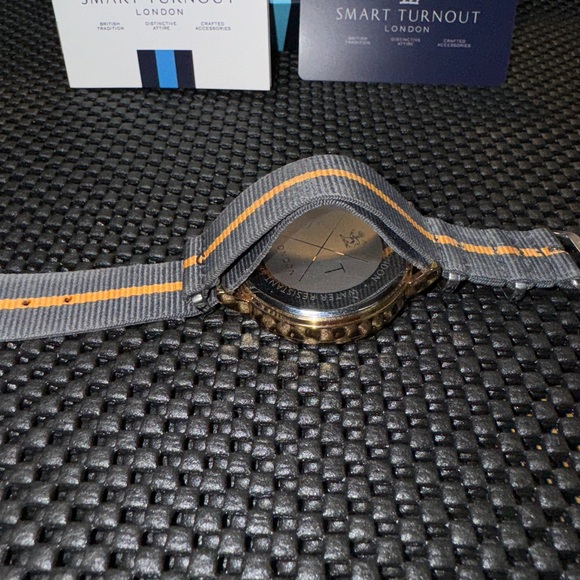 Men’s Smart Turnout London Watch Wristwatch w/ Box & Papers Water Resistant 5ATM - Picture 10 of 12